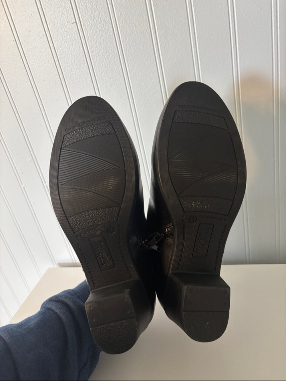Black Leather Ankle Booties size 10w - Picture 7 of 8